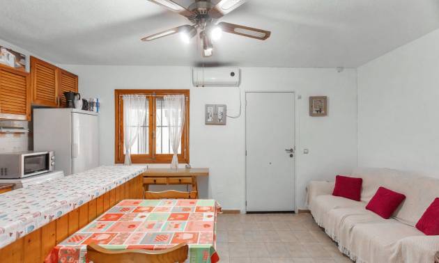 Sale - Bungalow - Torrevieja - Playa de los Naufragos