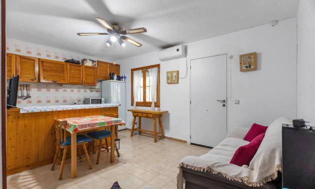 Sale - Bungalow - Torrevieja - Playa de los Naufragos