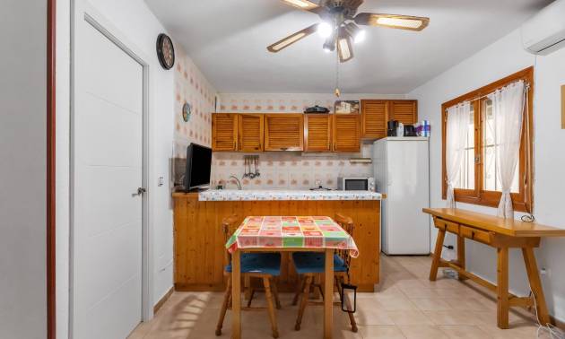 Sale - Bungalow - Torrevieja - Playa de los Naufragos
