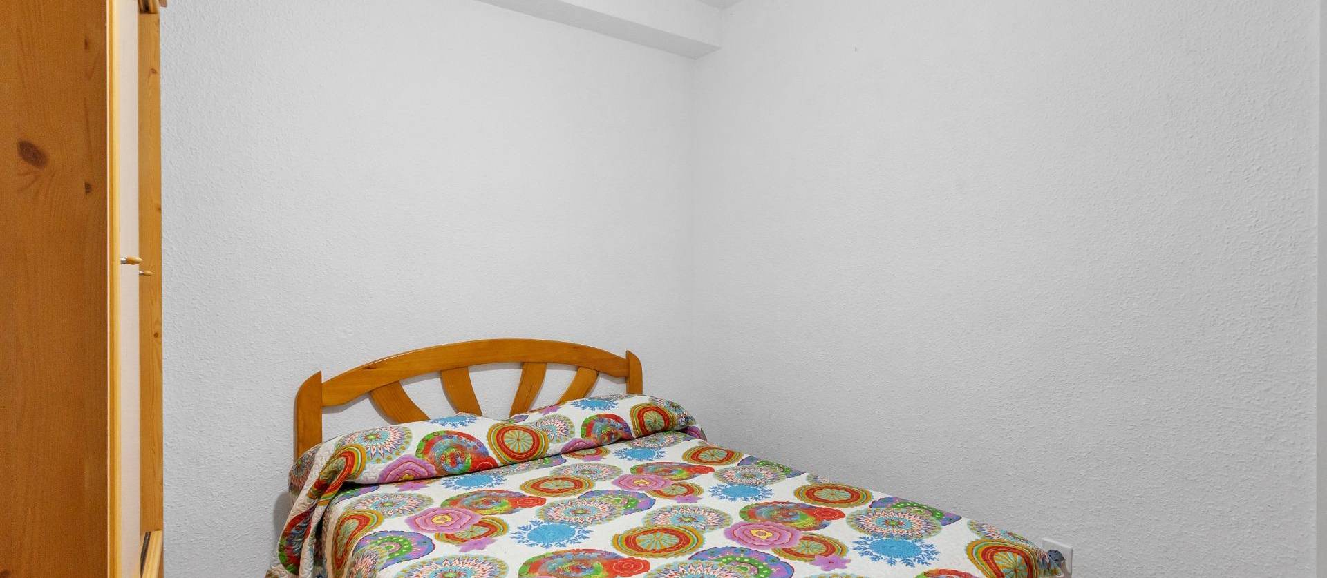 Sale - Bungalow - Torrevieja - Playa de los Naufragos