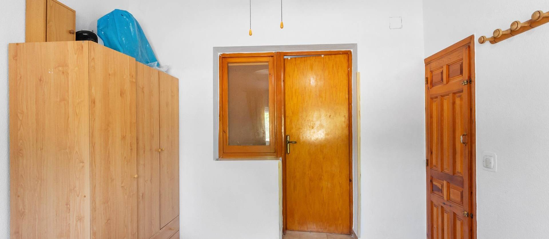 Sale - Bungalow - Torrevieja - Playa de los Naufragos