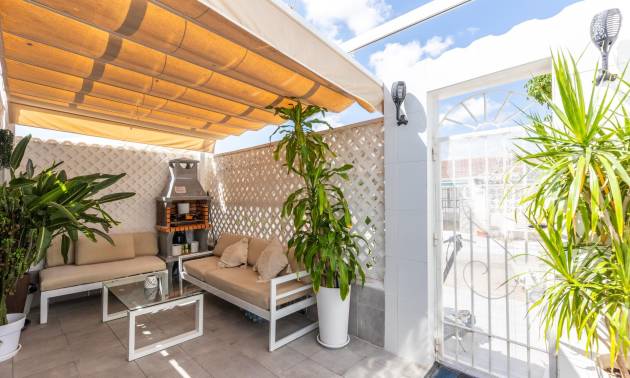 Sale - Bungalow - Torrevieja - Torretas