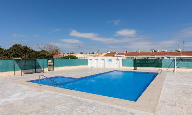 Sale - Bungalow - Torrevieja - Torretas