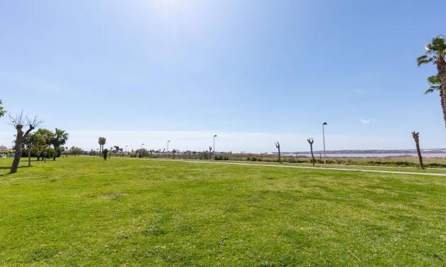 Sale - Bungalow - Torrevieja - Torretas