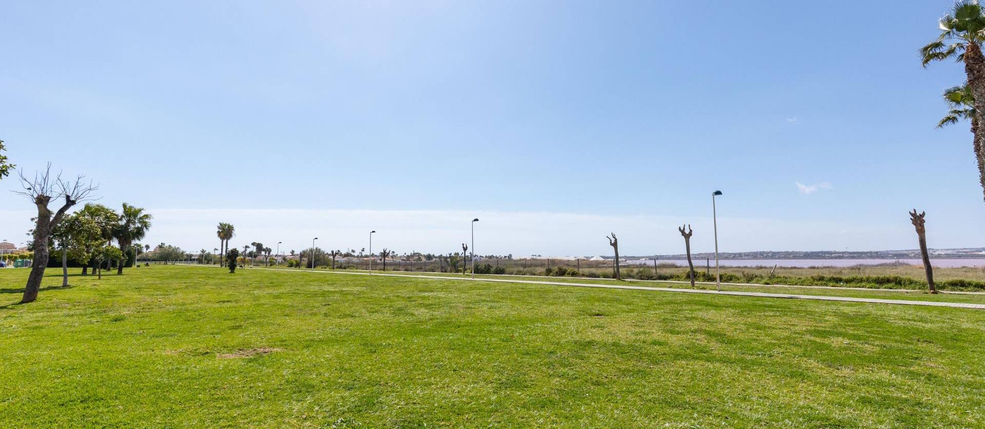 Sale - Bungalow - Torrevieja - Torretas