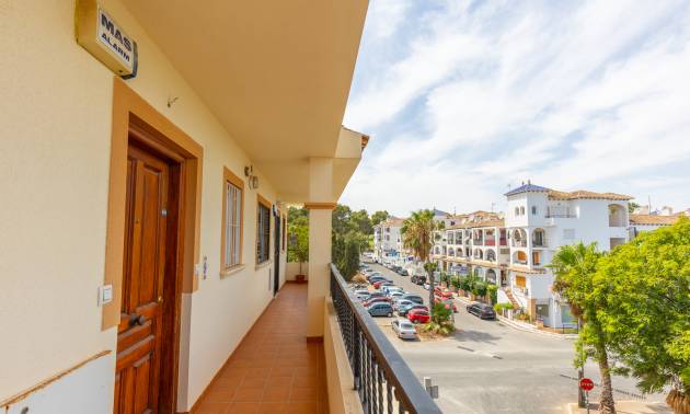 Sale - Apartment - Orihuela - Villamartín