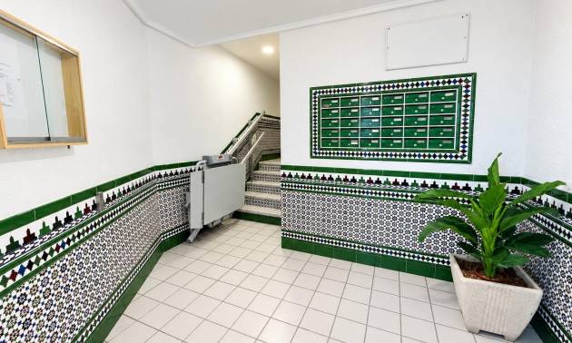 Sale - Apartment - Torrevieja - Torre del moro