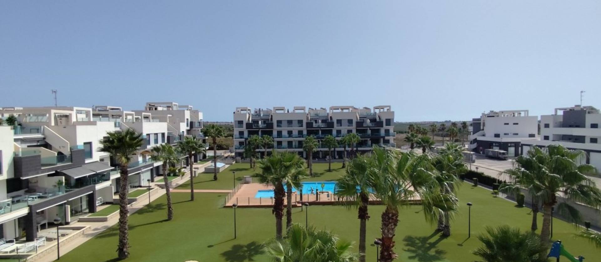 Sale - Apartment - El Raso