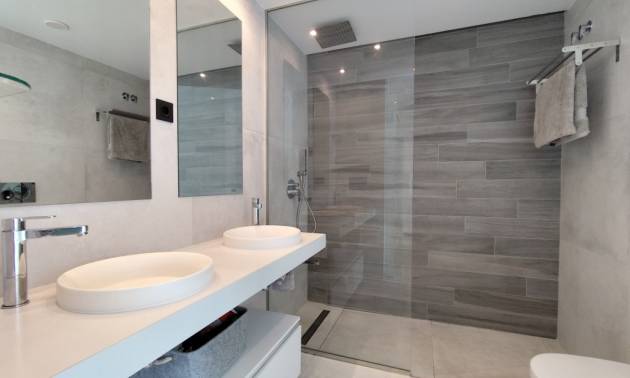 Sale - Apartment - El Raso