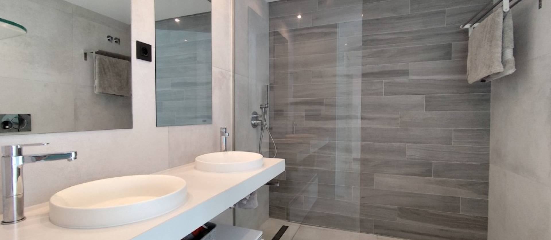 Sale - Apartment - El Raso