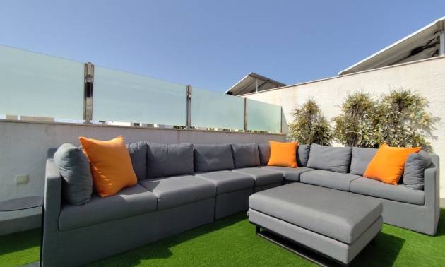 Sale - Apartment - El Raso