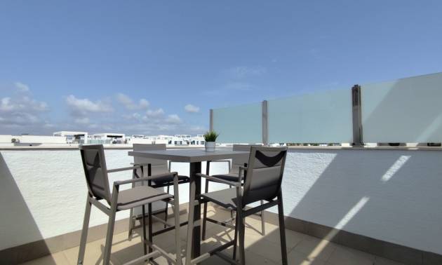 Sale - Apartment - El Raso