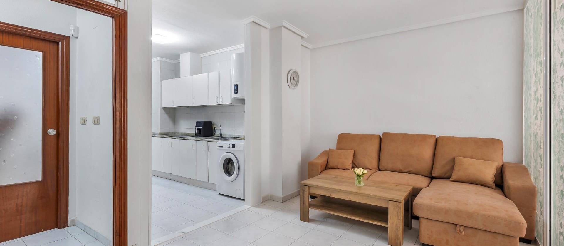 Sale - Ground Floor - Torrevieja - Centro