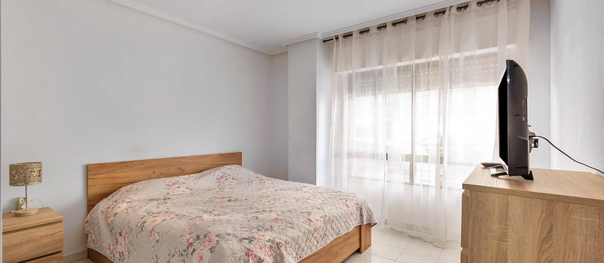 Sale - Ground Floor - Torrevieja - Centro