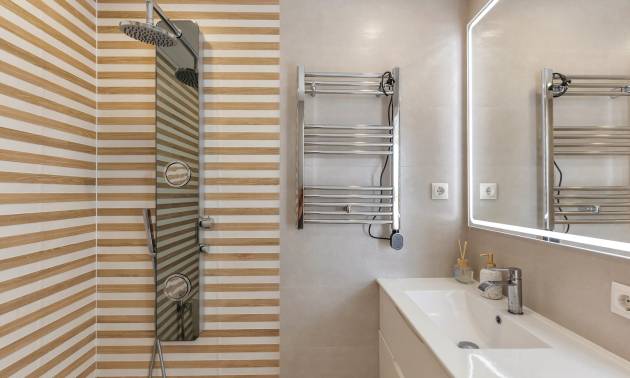 Sale - Villa - Torrevieja - Los Balcones