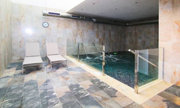 Sale - Apartment - El Raso