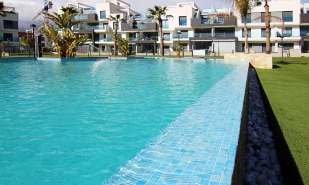 Sale - Apartment - El Raso
