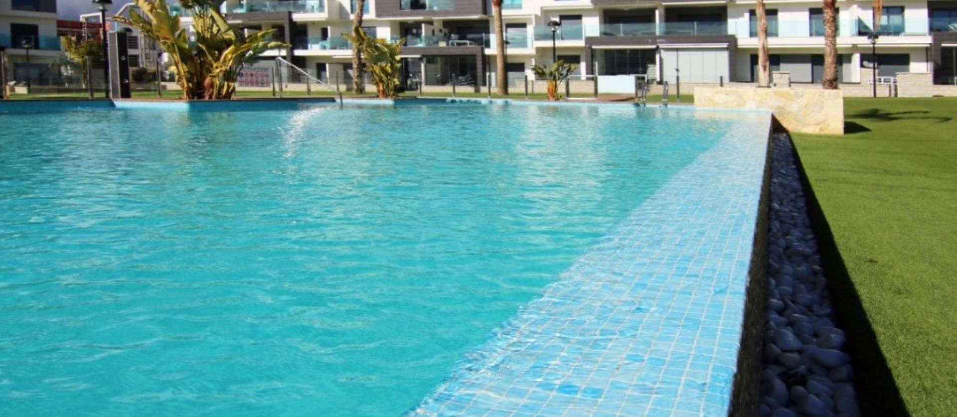 Sale - Apartment - El Raso