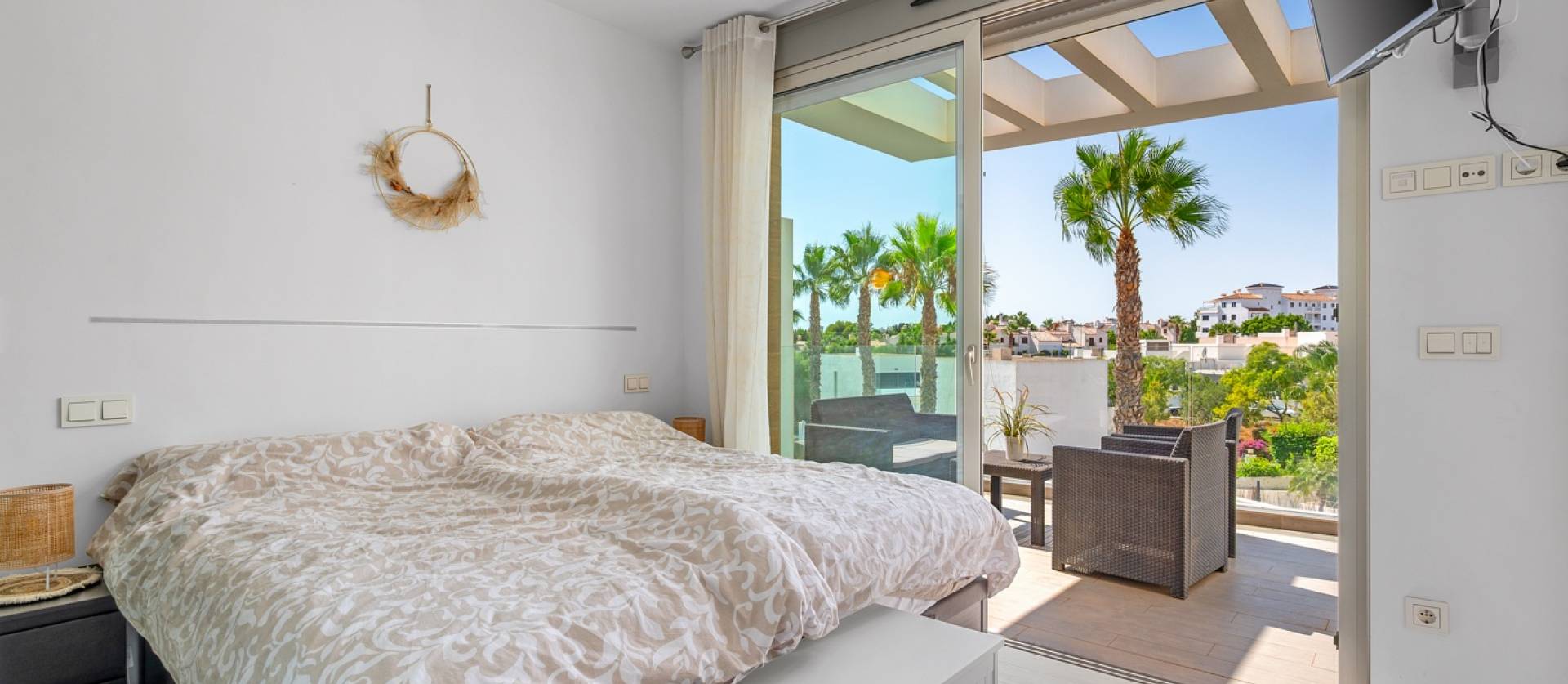 Sale - Villa - Orihuela Costa - Villamartín