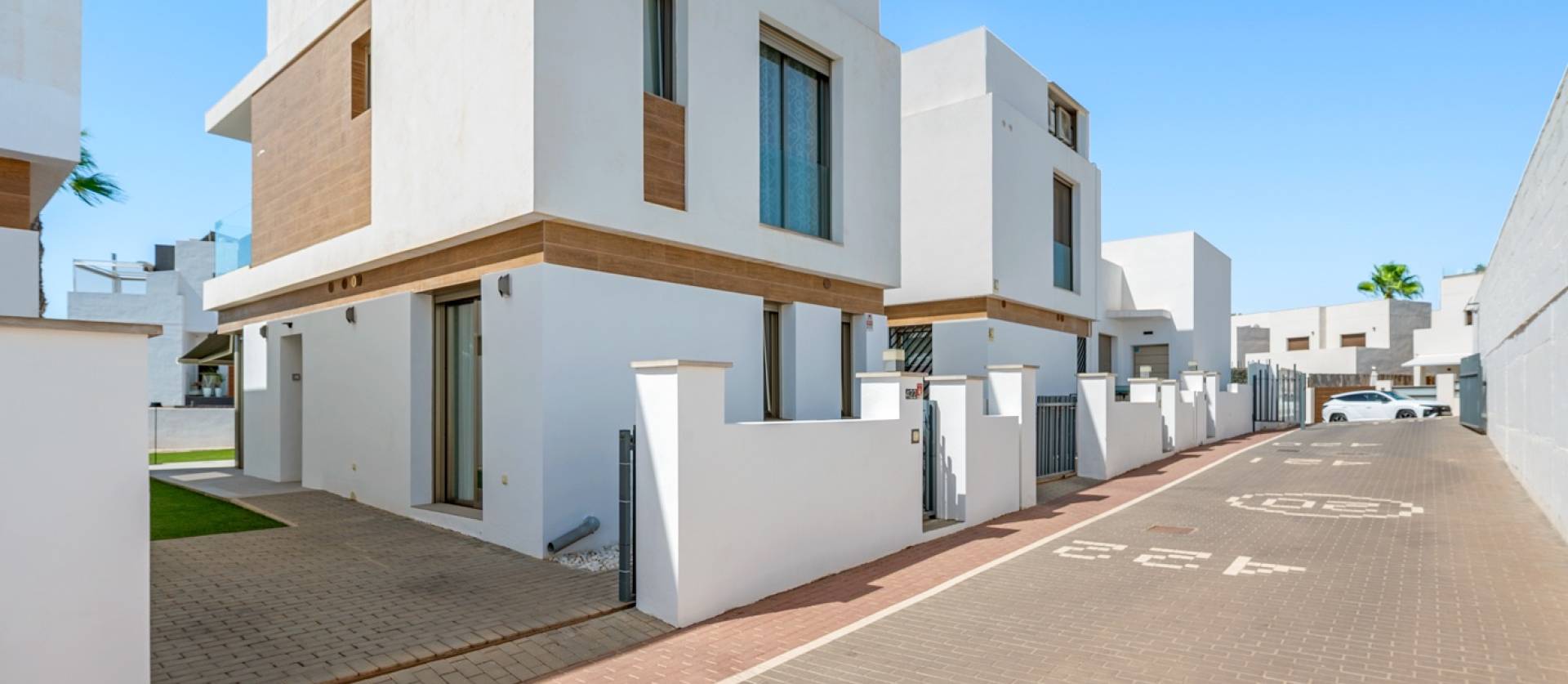 Sale - Villa - Orihuela Costa - Villamartín
