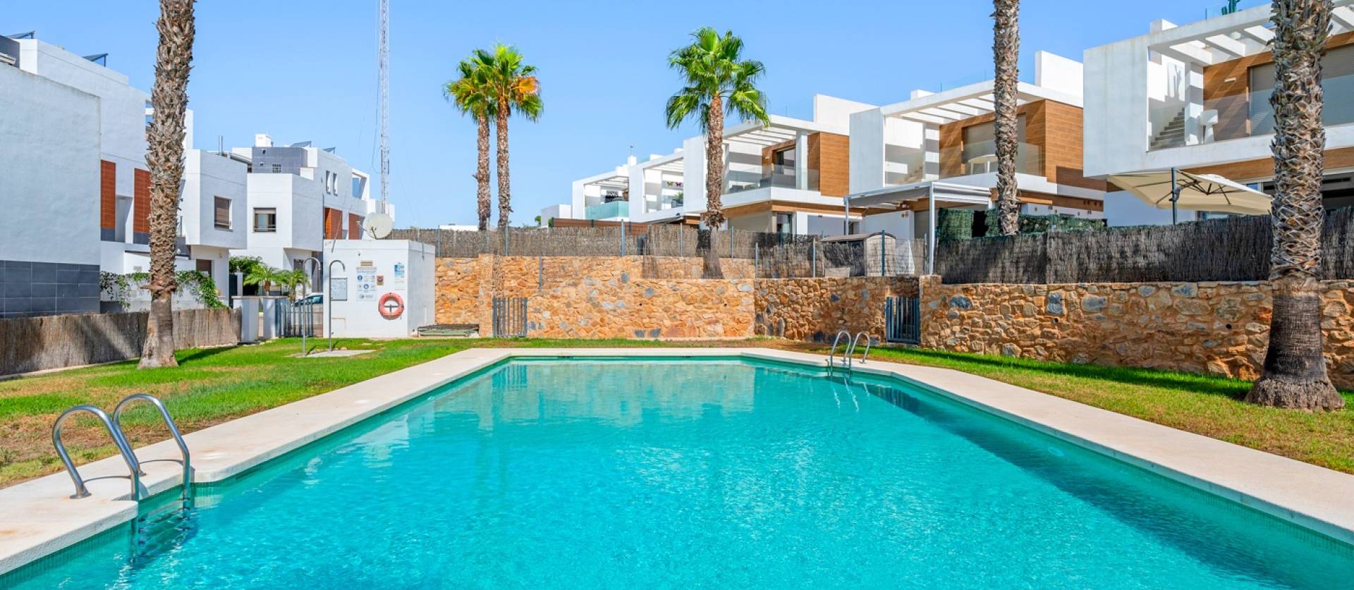 Sale - Villa - Orihuela Costa - Villamartín