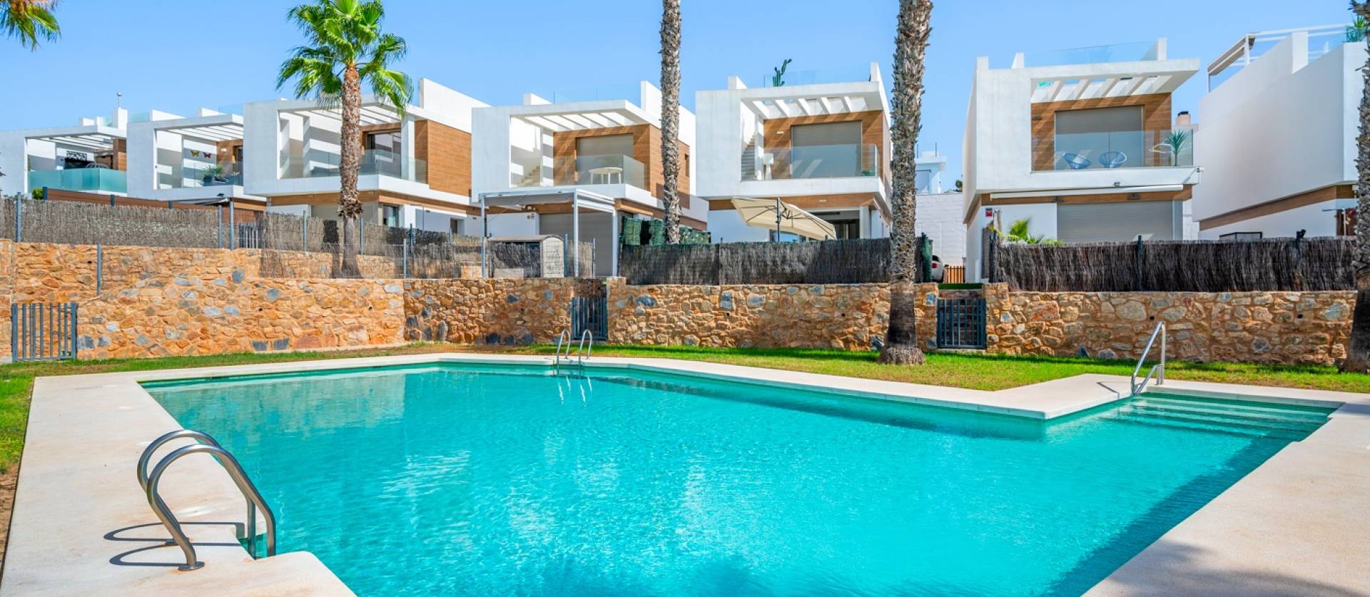 Sale - Villa - Orihuela Costa - Villamartín