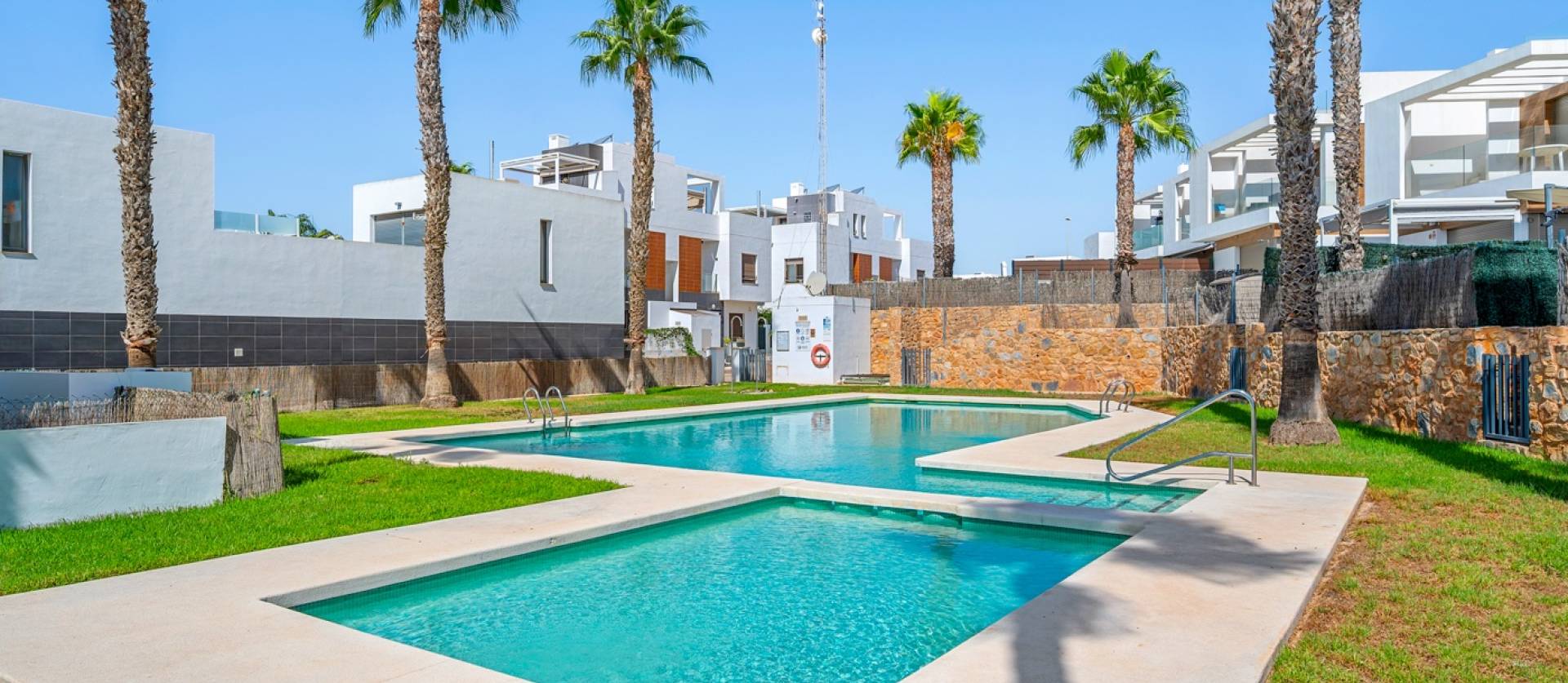 Sale - Villa - Orihuela Costa - Villamartín
