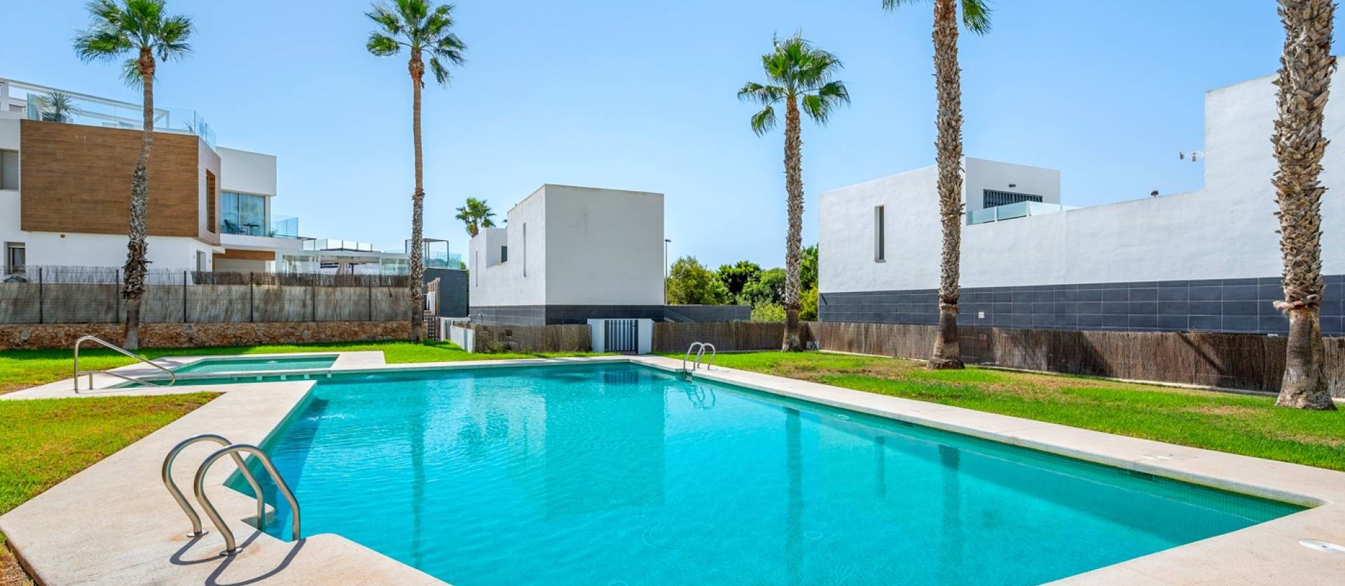 Sale - Villa - Orihuela Costa - Villamartín