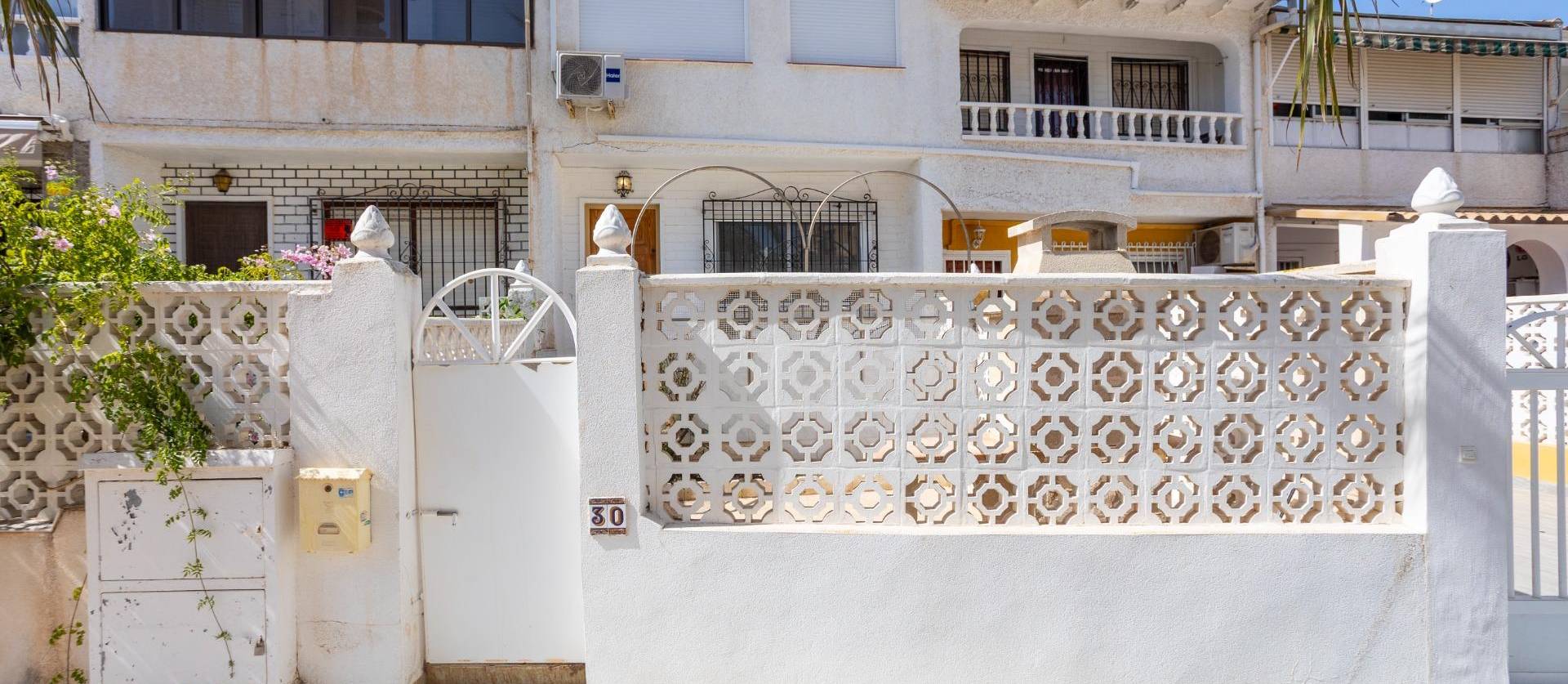Sale - Bungalow - Torrevieja - Torre del moro