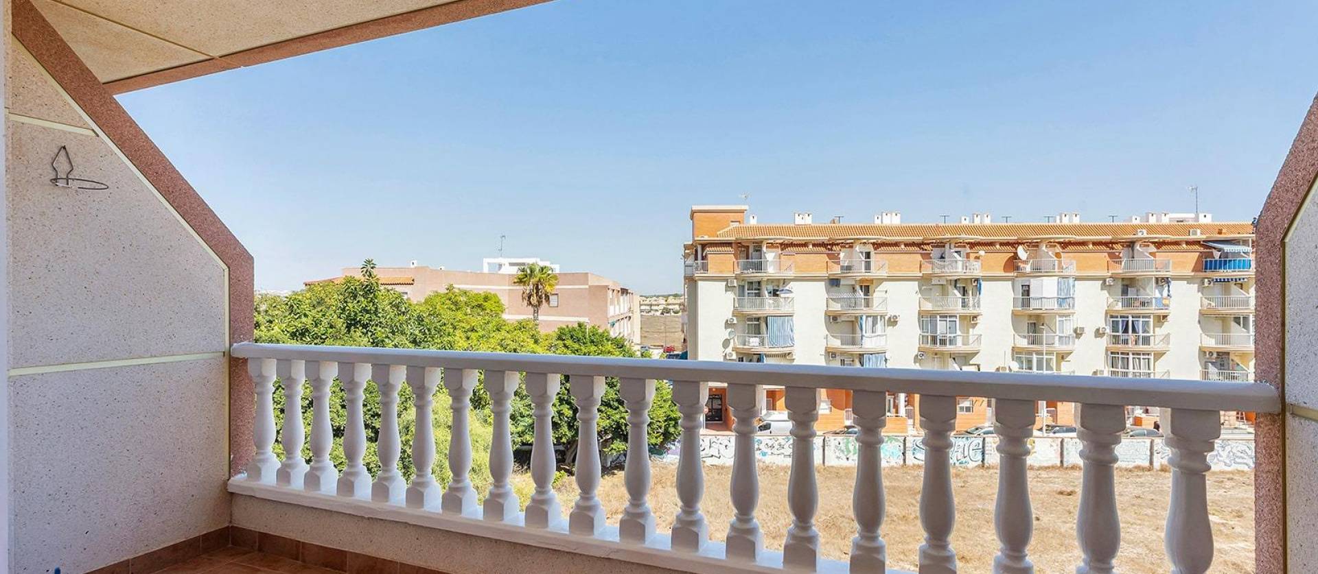 Sale - Apartment - Torrevieja - La Mata pueblo