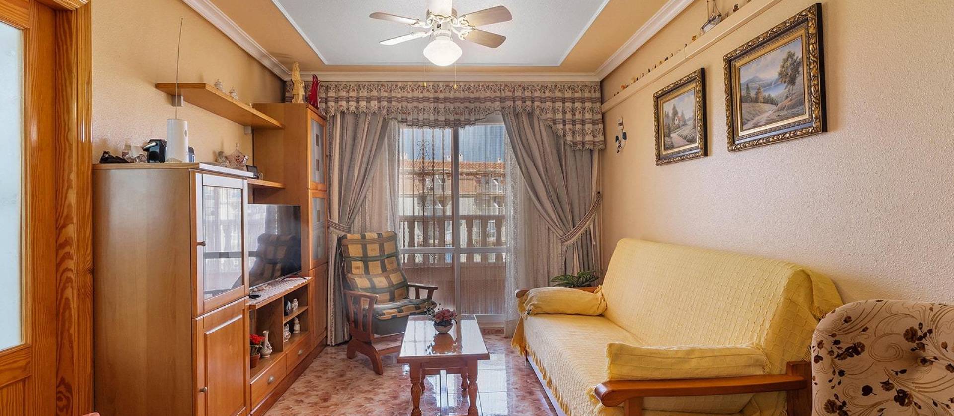 Sale - Apartment - Torrevieja - La Mata pueblo
